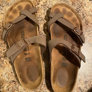 Birkenstock Mayari sandals